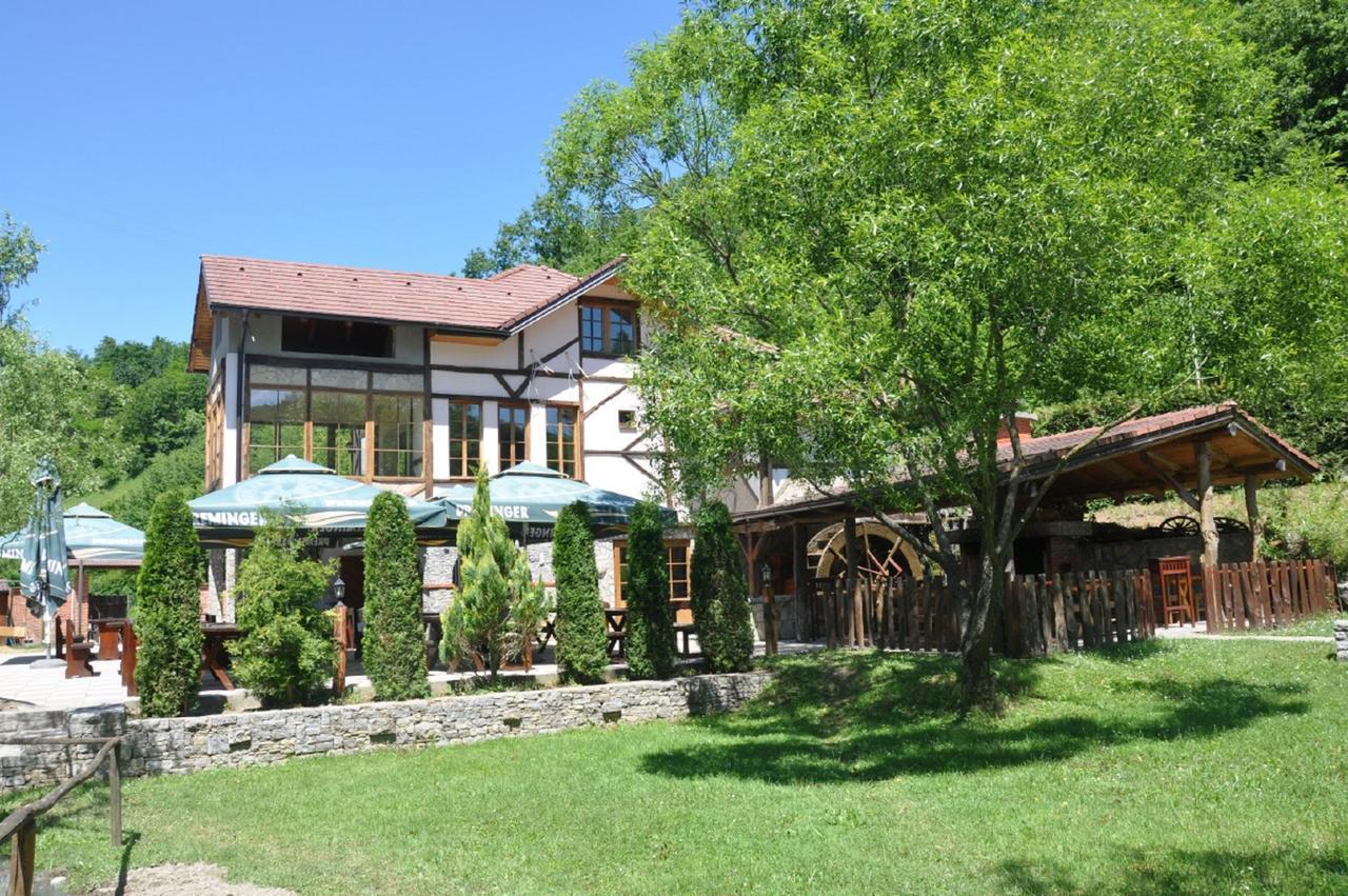 Motel "Kula" Цазин Экстерьер фото