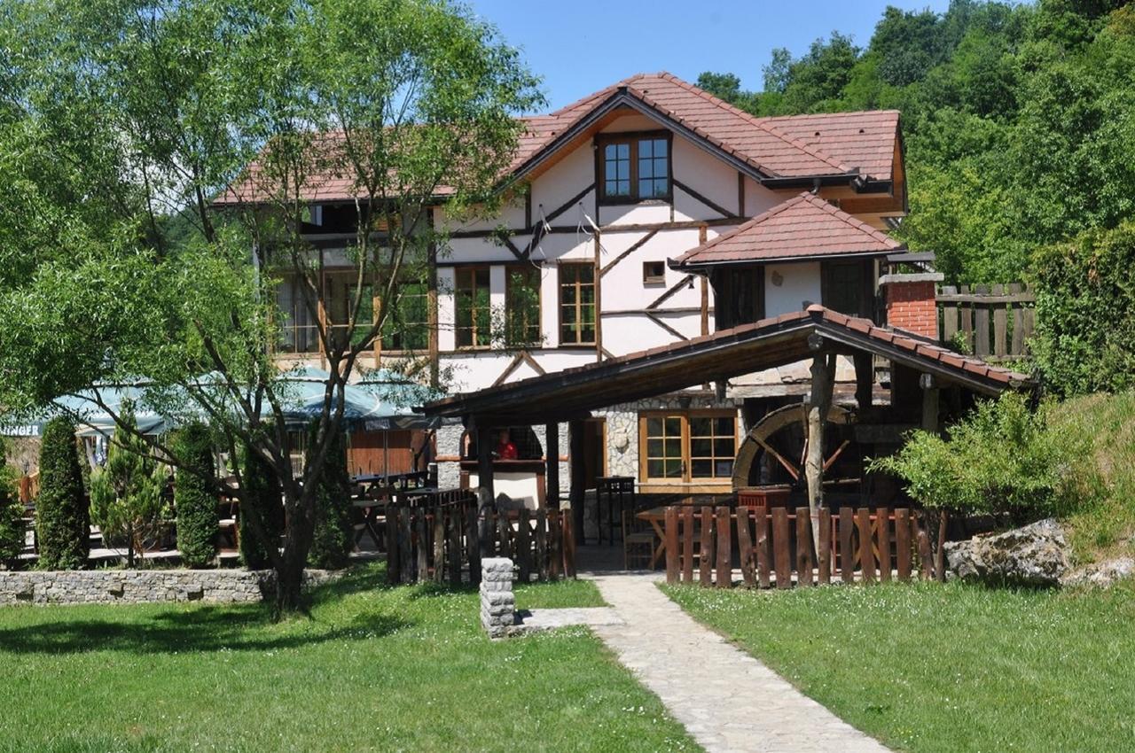 Motel "Kula" Цазин Экстерьер фото